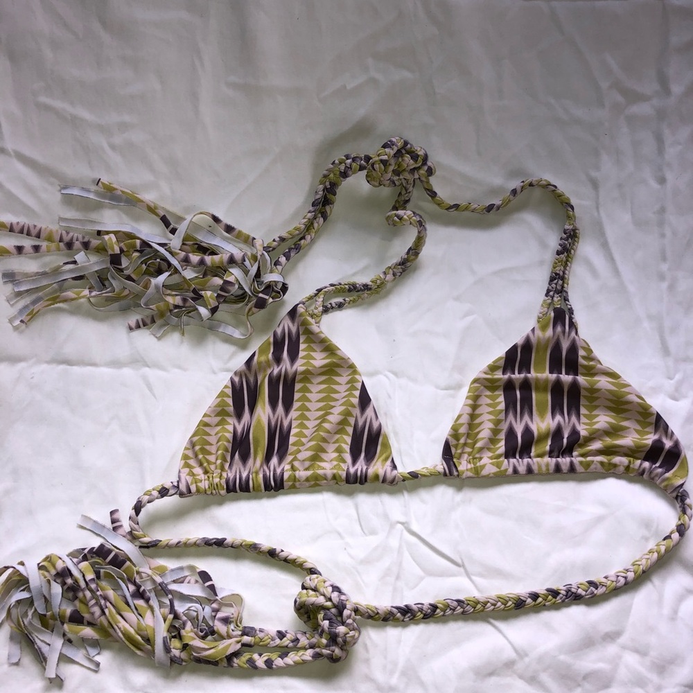 ❤️SOLD❤️Acacia Arrow top